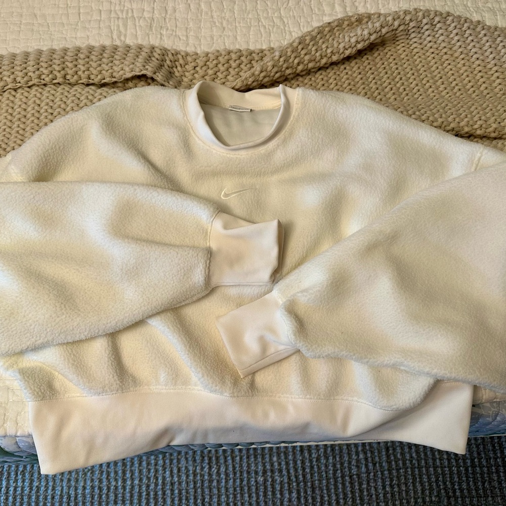 Nike Cream Fleece Cropped Women’s Sweatshirt